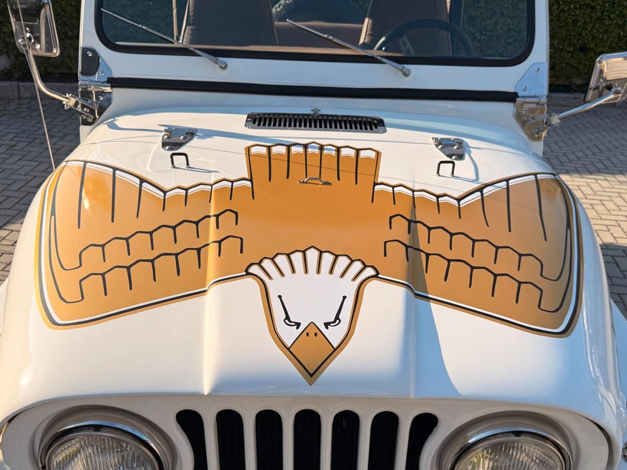 Jeep CJ-7 Golden Eagle