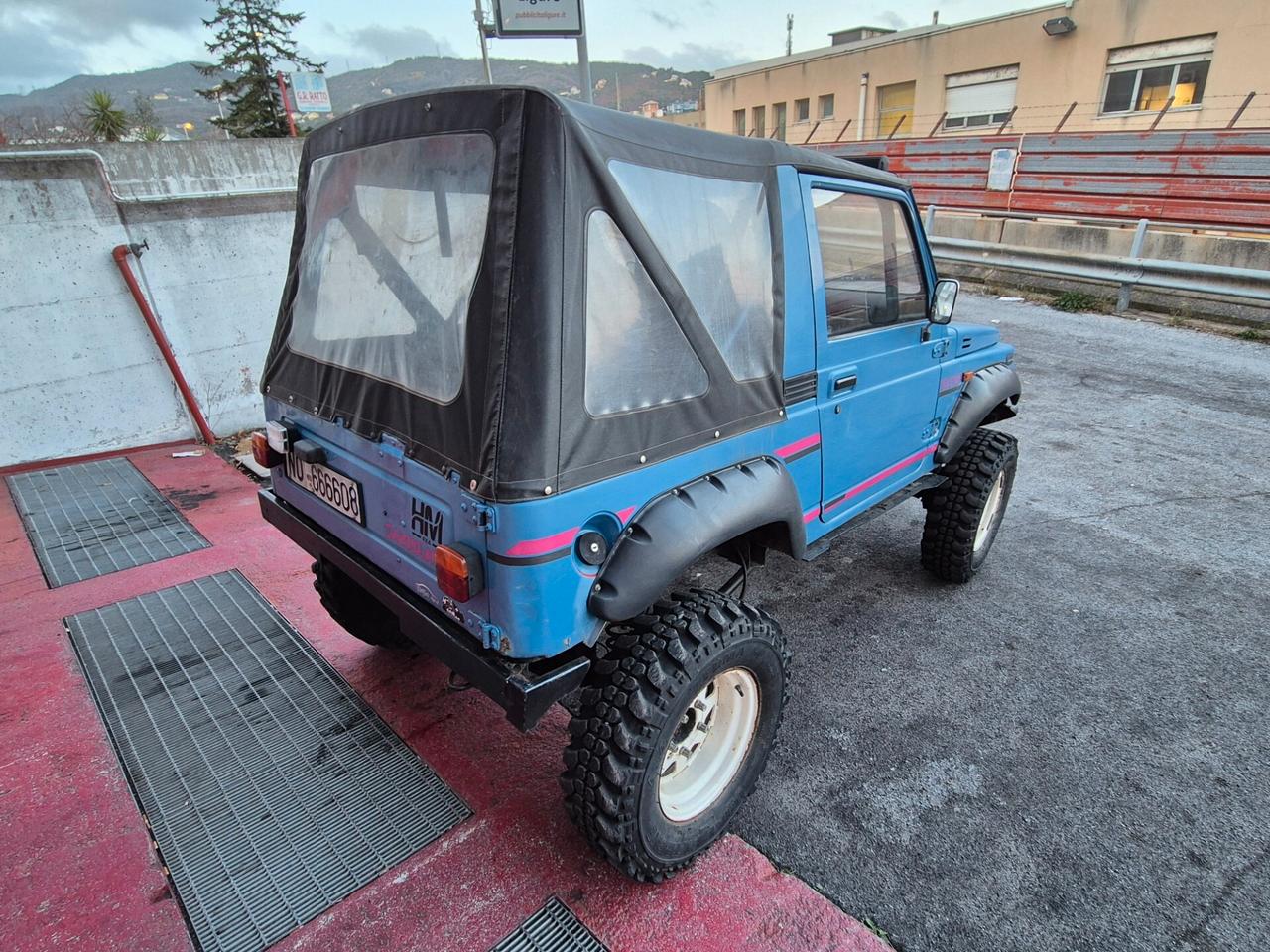 Suzuki SJ Samurai SJ413 Cabriolet De Luxe