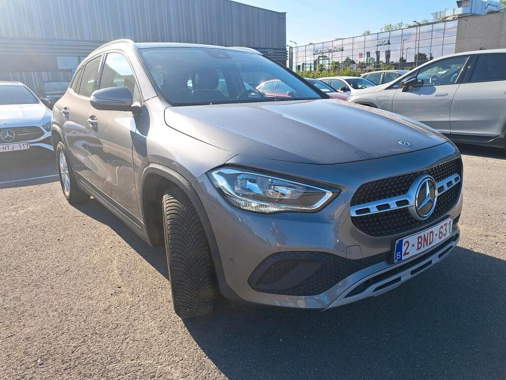 MERCEDES-BENZ GLA 180D 115CV AUTOMATIC BUSINESS SOLUTION ( CRUISE - PELLE - TETTO PANORAMICO APR. - NAVI PREMIUM - PARK ASSIST )