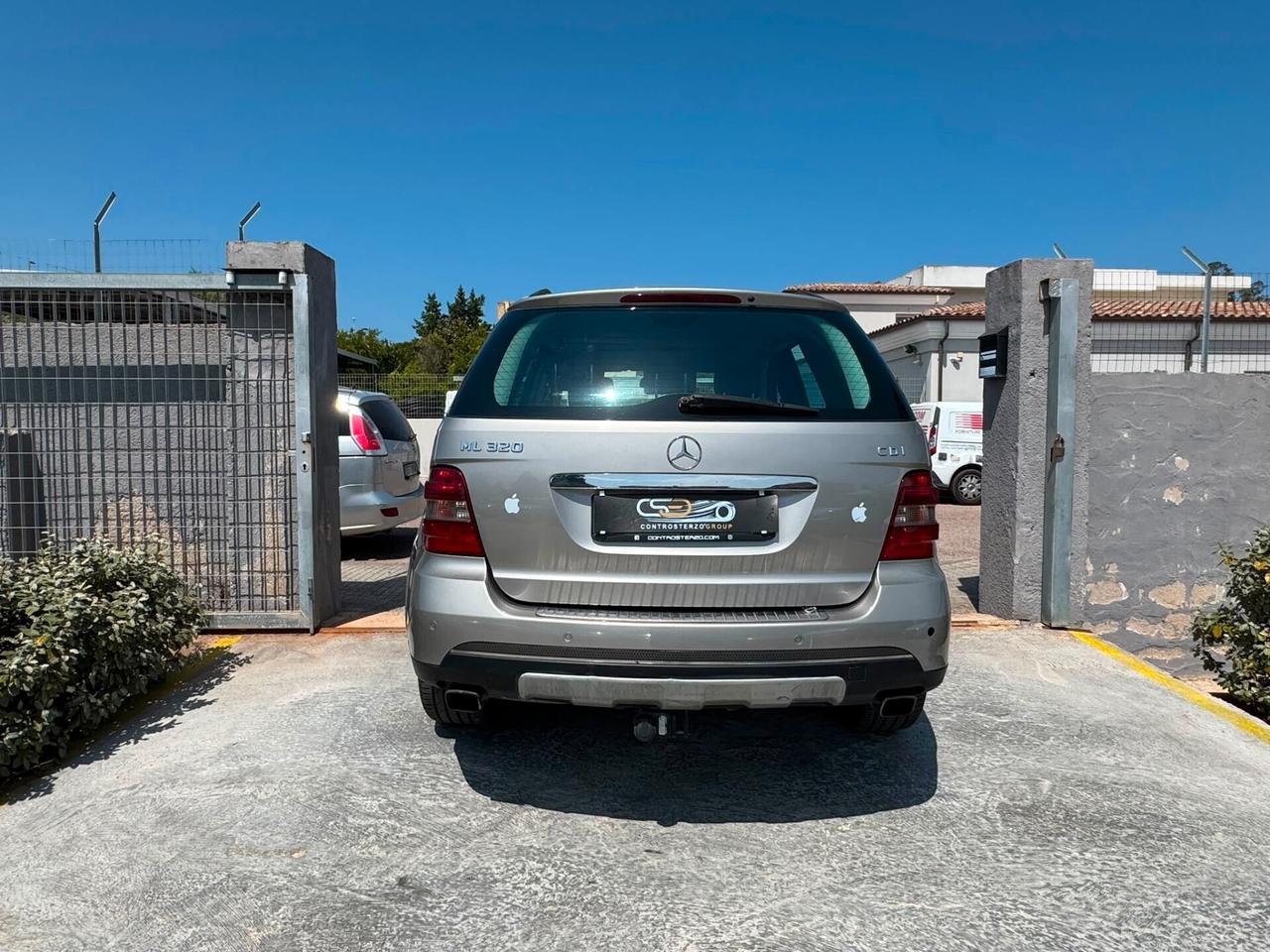 MERCEDES ML320-GANCIO TRAINO