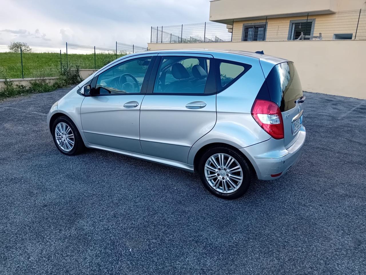 Mercedes-benz A 150 A 150 BlueEFFICIENCY Coupé Avantgarde