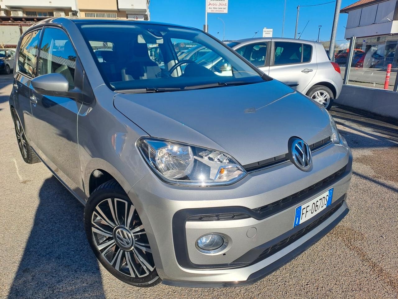 Volkswagen up! 1.0 75 CV 5p. high