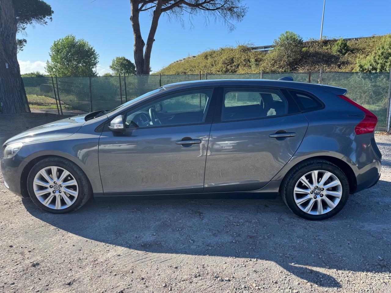 Volvo V40 D2 1.6 Powershift Summum
