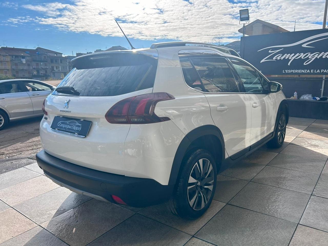 Peugeot 2008 1.5 BlueHDi 100 S&S Allure 2019