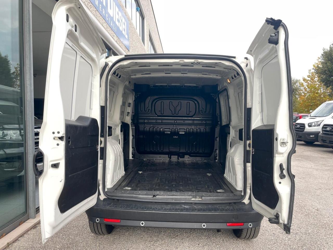 Fiat Doblo Maxi 1.6 TD 105CV 3 Posti L2H1