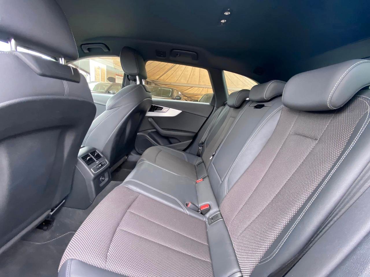 Audi A4 Avant 40 TDI S tronic line edition