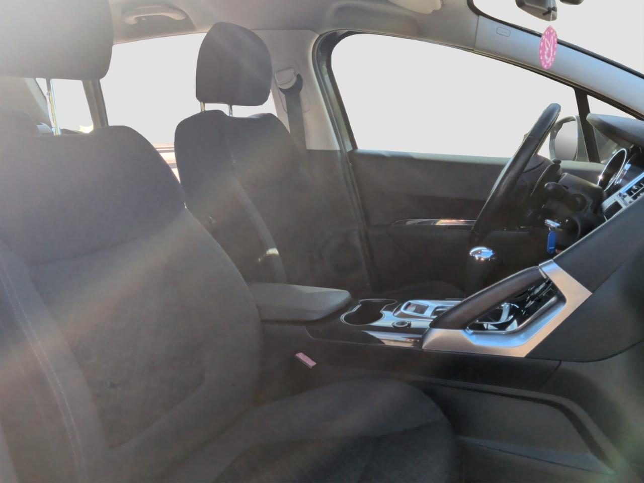 Peugeot 3008 1.6 HDi 115CV Active AUTOMATICO 2015
