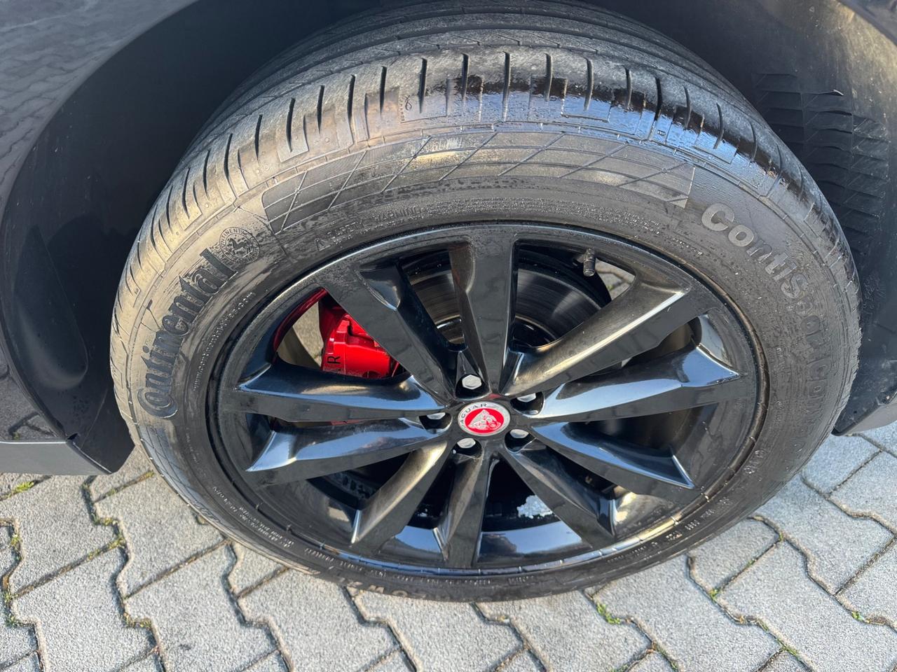 Jaguar F-Pace 2.0 D 180 CV 4x4 Euro 6b