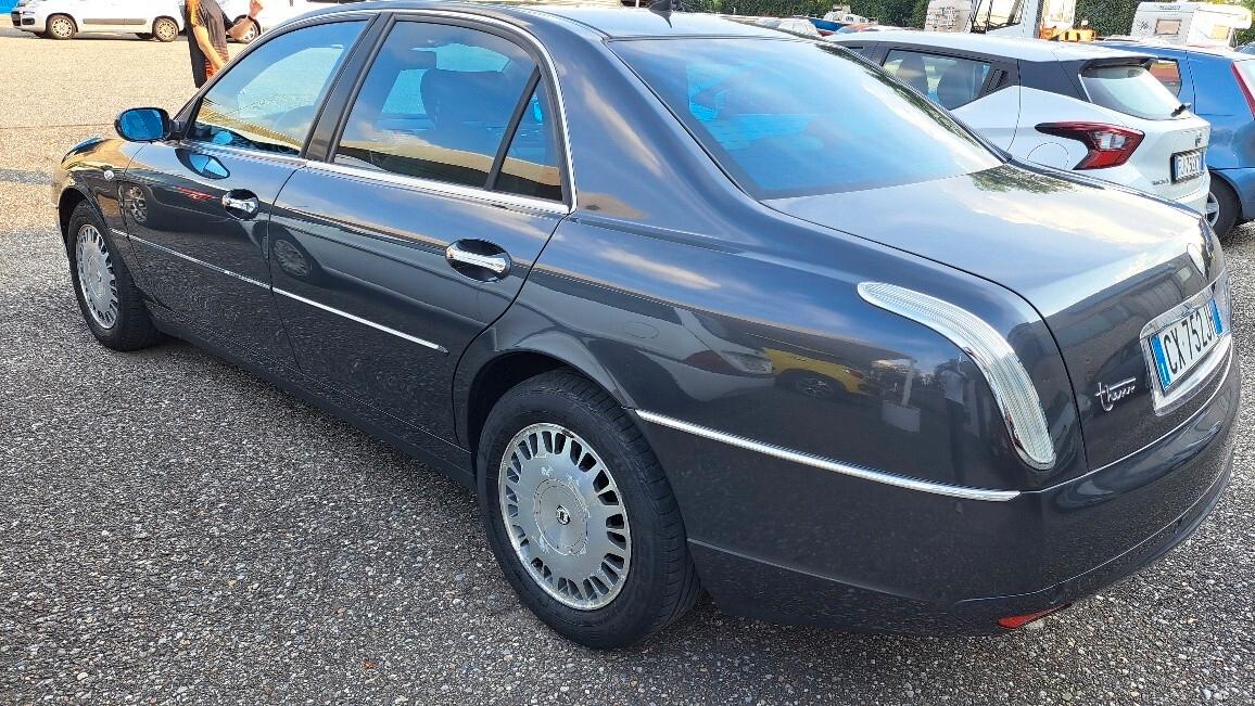 Lancia Thesis 2.4 JTD 20V Executive