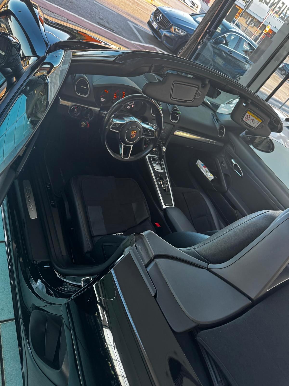 Porsche 718 Spyder Boxster 2.0