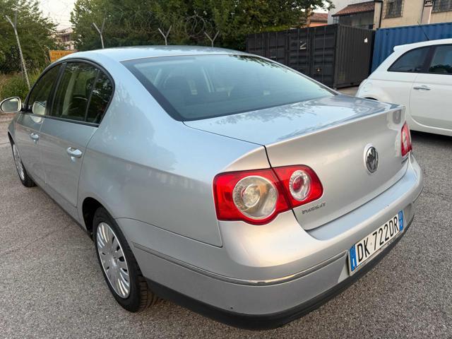 VOLKSWAGEN Passat 1.9 TDI/105CV DPF BlueMotion senza lavoro da fare