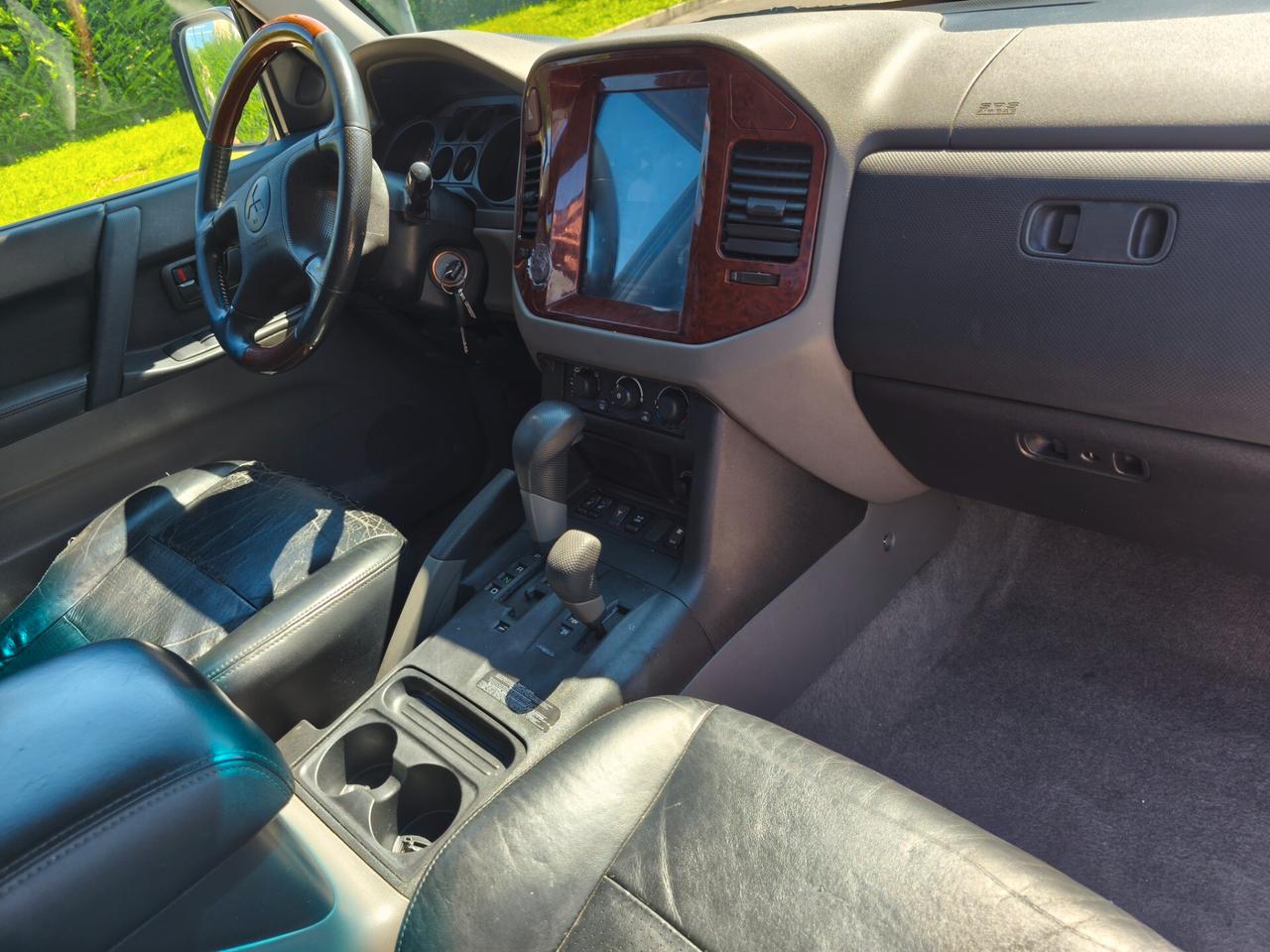 Mitsubishi Pajero 3.2D GANCIO T.R molti lavori fatti