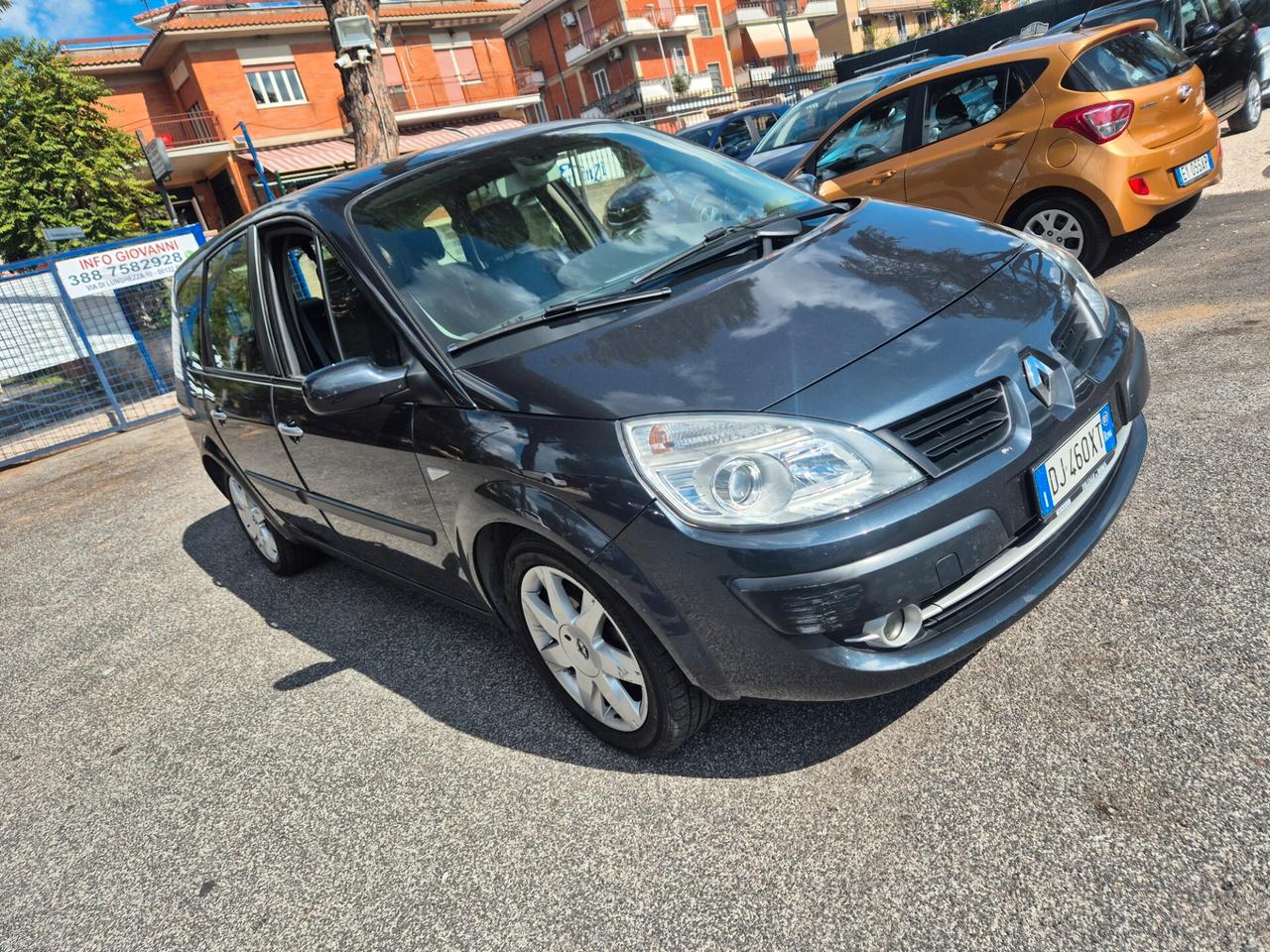 Renault Scenic Grand Scénic 1.9 dCi/130CV Serie Speciale Dynamique