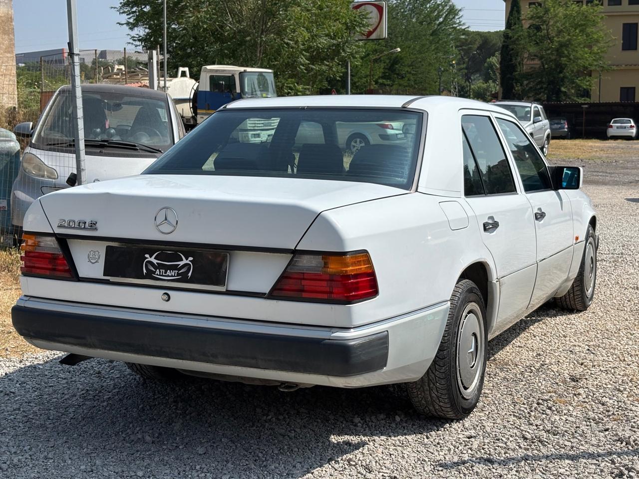 Mercedes-benz 200E metano