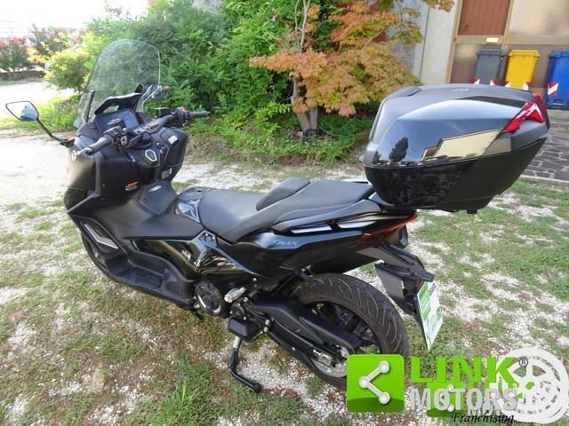YAMAHA T-Max 560 TECH