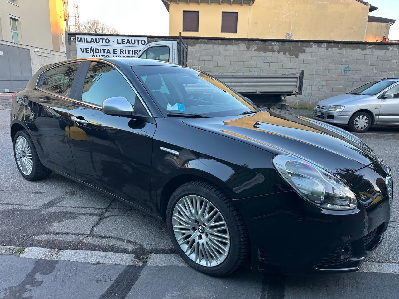 Alfa Romeo Giulietta 1.6 JTDm-2 105 CV Exclusive