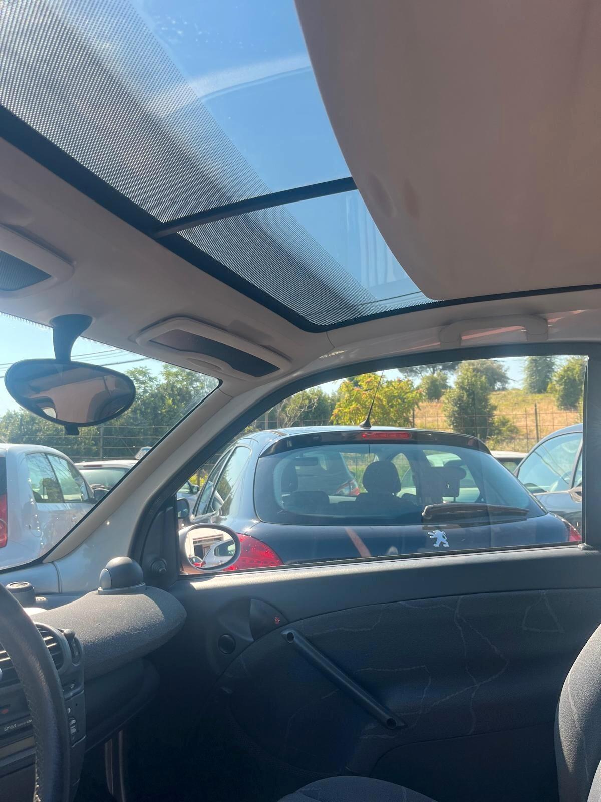 Smart 700 city-coupé pure (45 kW)