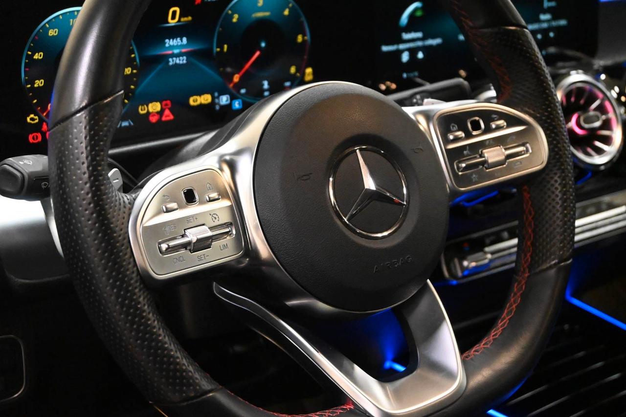 MERCEDES GLB (X247) GLB 200 d Automati...