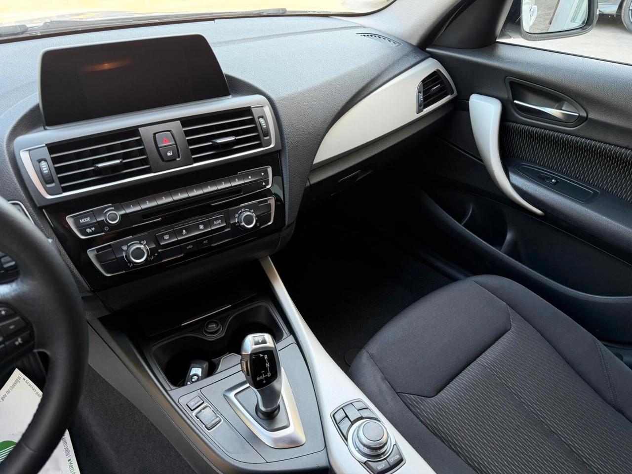 Bmw 118d 5p. Urban Cambio Automatico