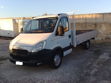 Iveco Daily 35s15 2.3hpt CASSONE FISSO - 2012