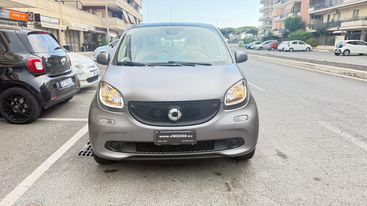 Smart ForFour 70 1.0 Passion LED PDC BLUETOOTH PANORAMA