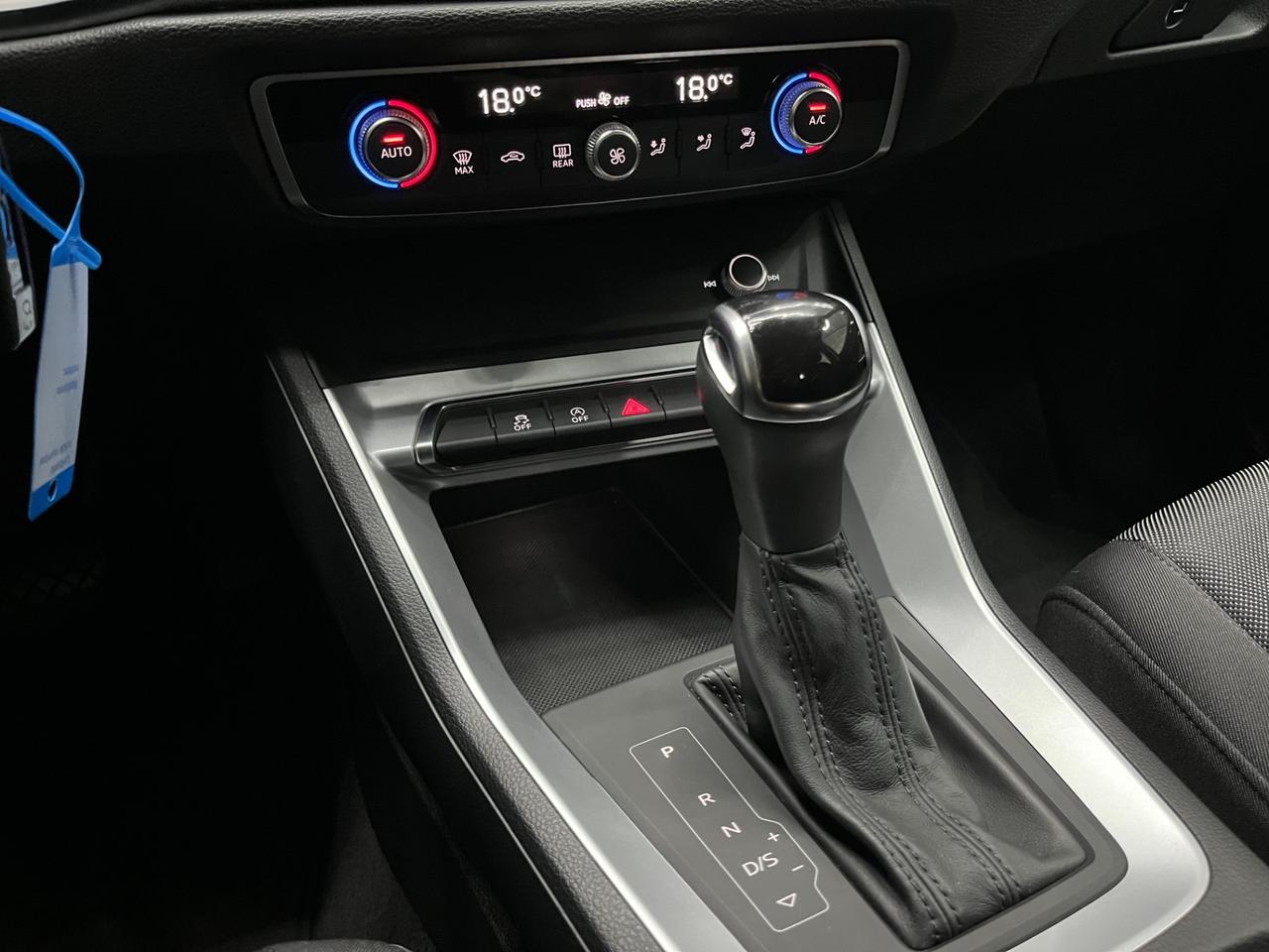 AUDI Q3 - S TRONIC S LINE EDITION