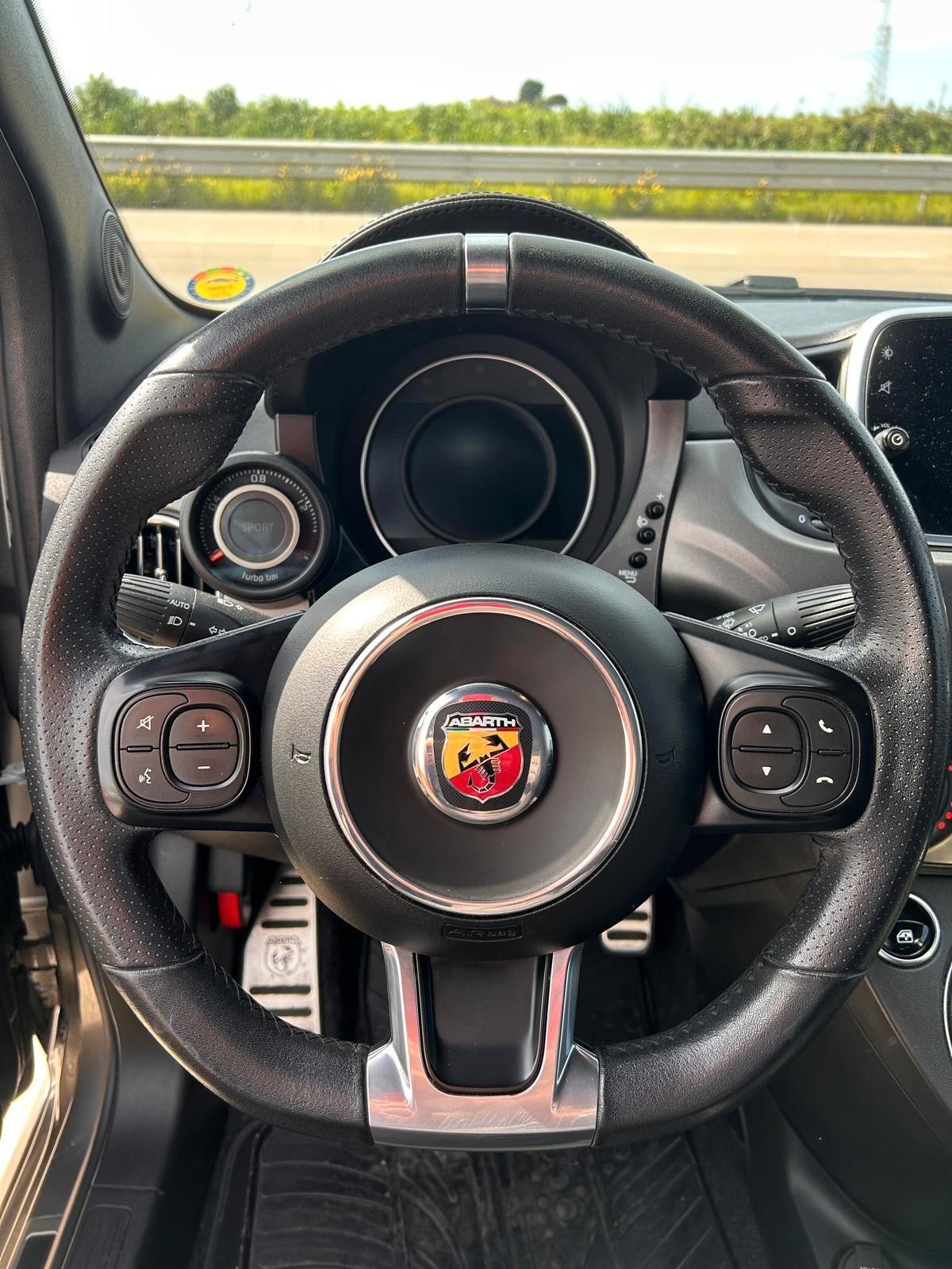 Abarth 595 1.4 Turbo T-Jet 160 CV Pista