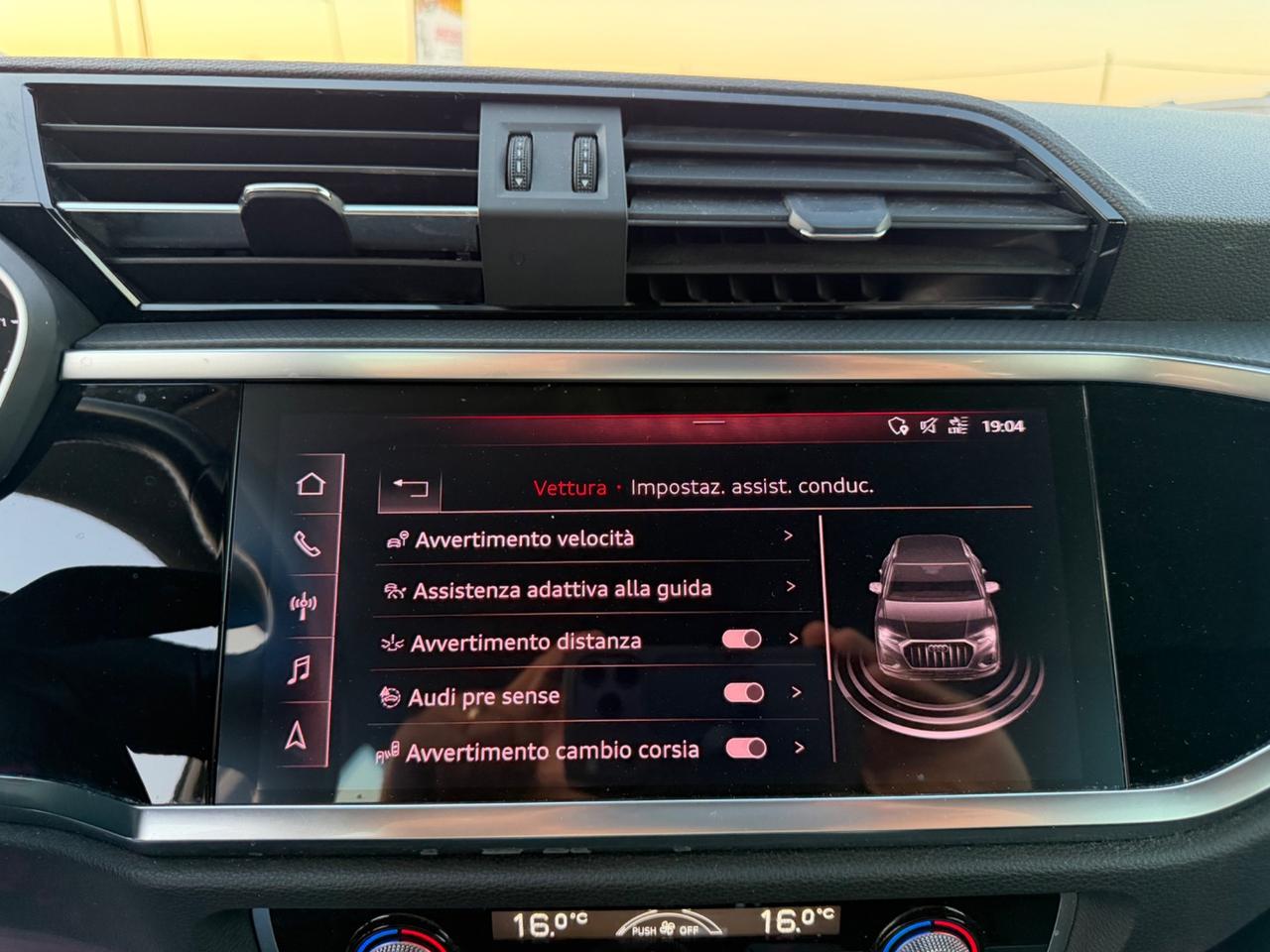 AUDI Q3 2.0 TDI 150CV STRONIC FULL LED MATRIX MY19