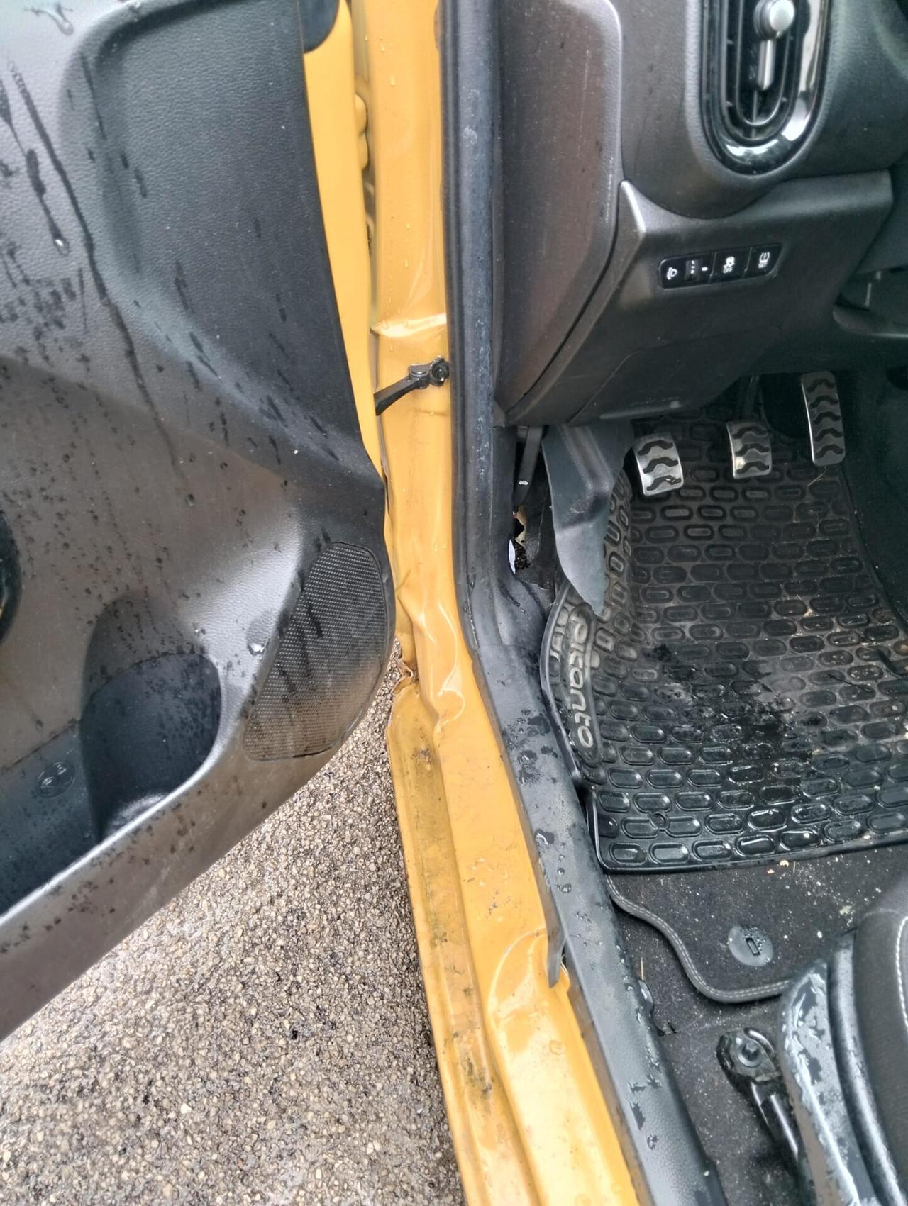 Kia Picanto 1.0 Benzina 100cv GT Line 2021 SINISTRATA