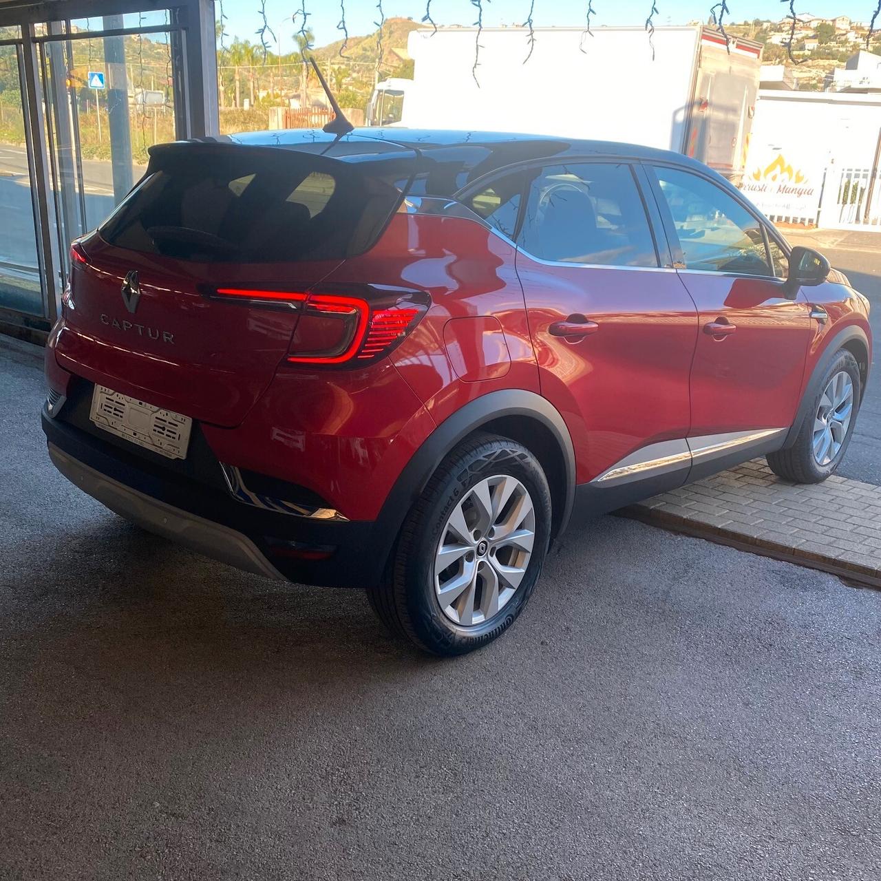 Renault Captur TCe 90 CV Intens