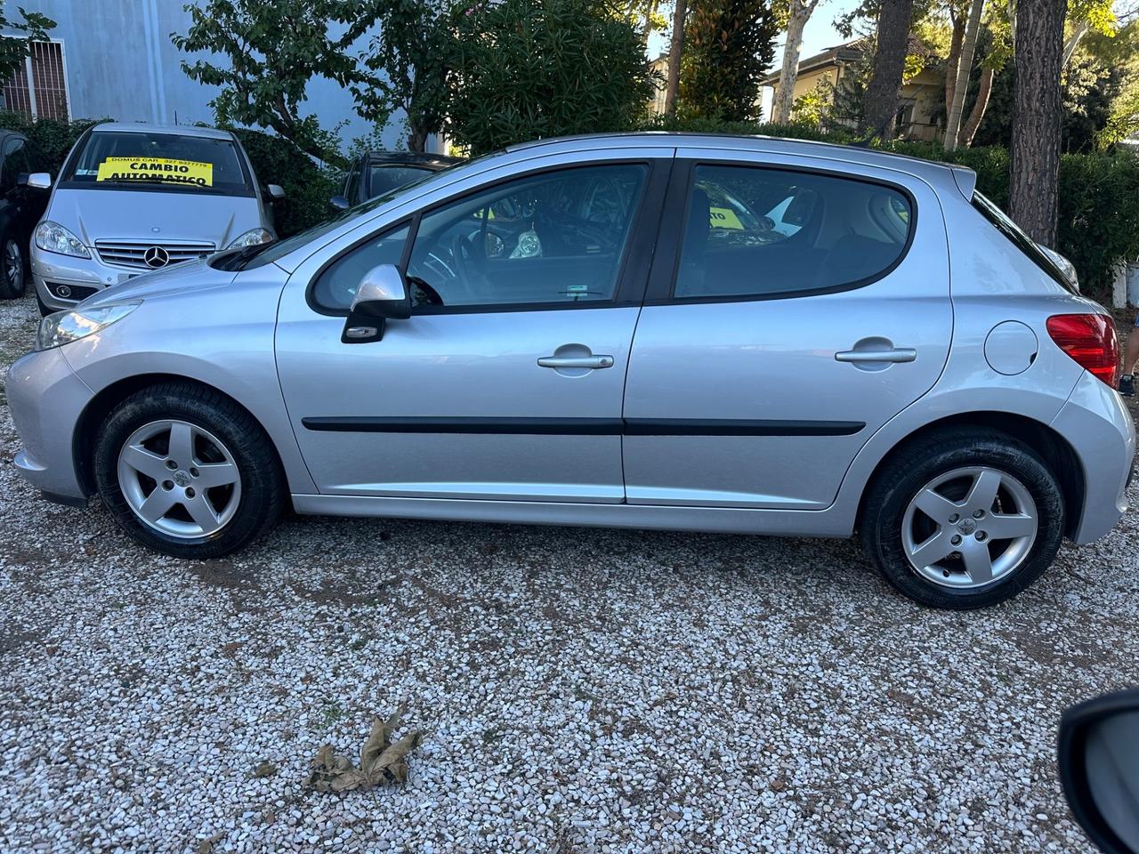 Peugeot 207 1.4 8V 75CV 5p. X Line ECO GPL