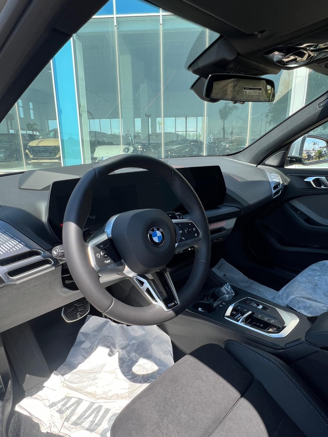 BMW 120 48V MSport auto possibilità noleggio no scoring