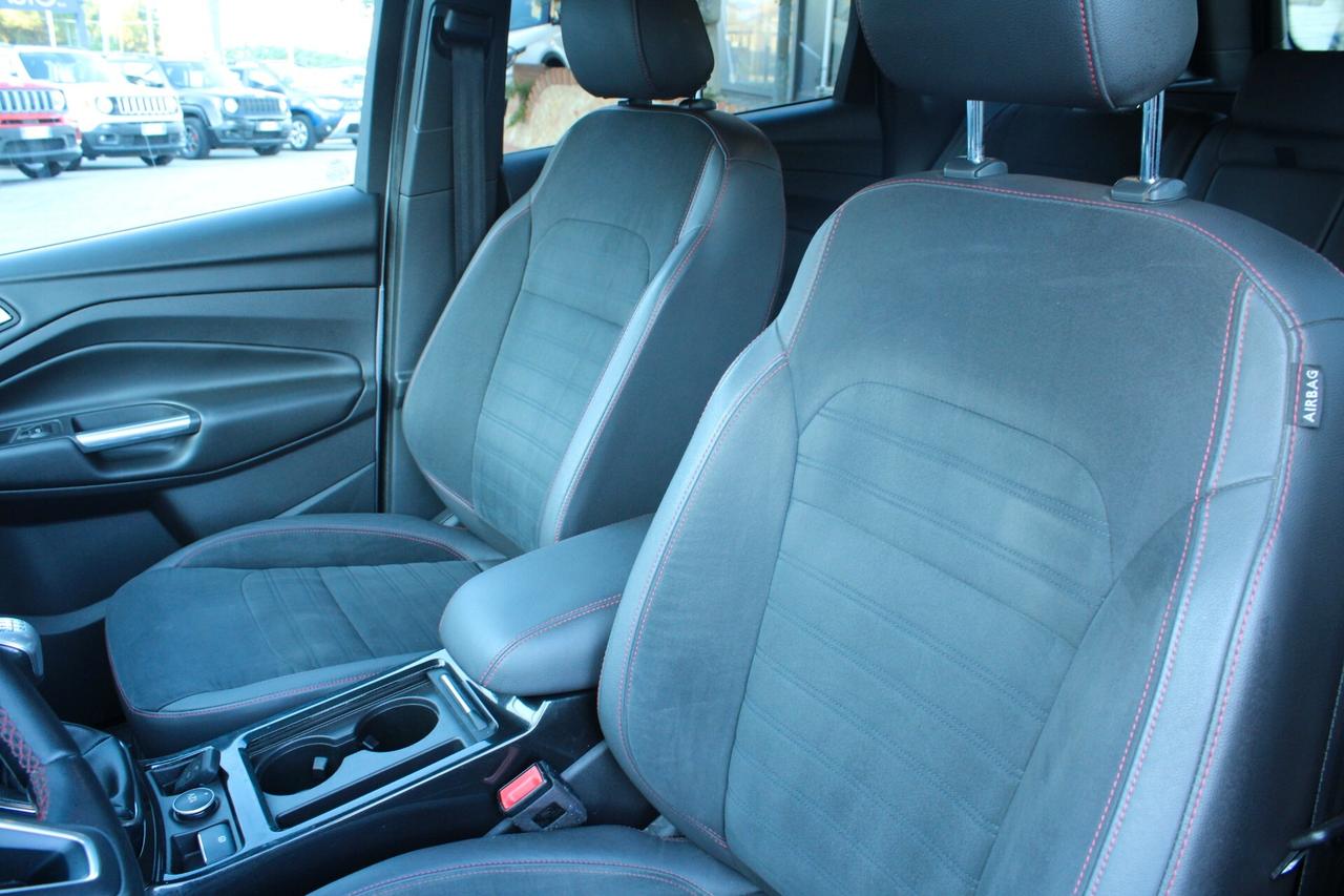 Ford Kuga 1.5 TDCI 120 CV S&S 2WD ST-Line