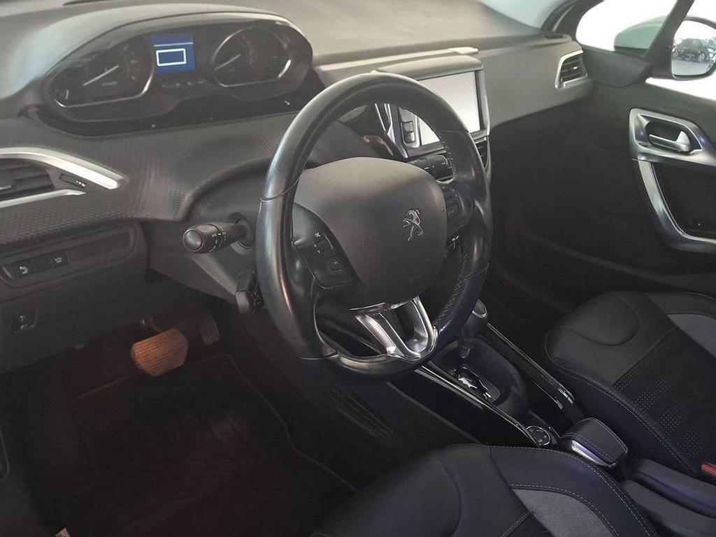 Peugeot 2008 1.2 PureTech Turbo Allure EAT6
