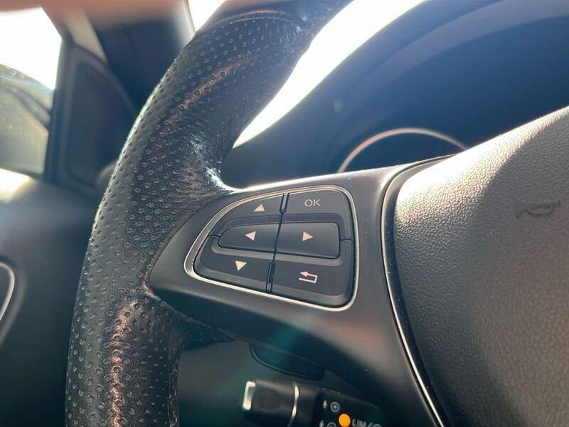 Mercedes-Benz GLA 200 d Automatic Premium