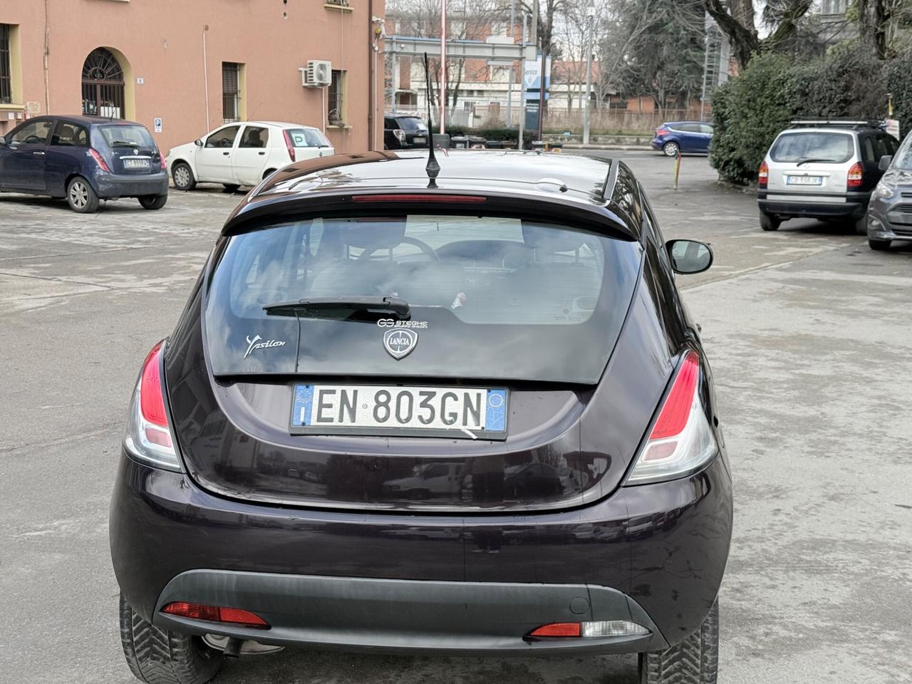 Lancia Ypsilon 1.2 69 CV 5 porte GPL Ecochic Gold