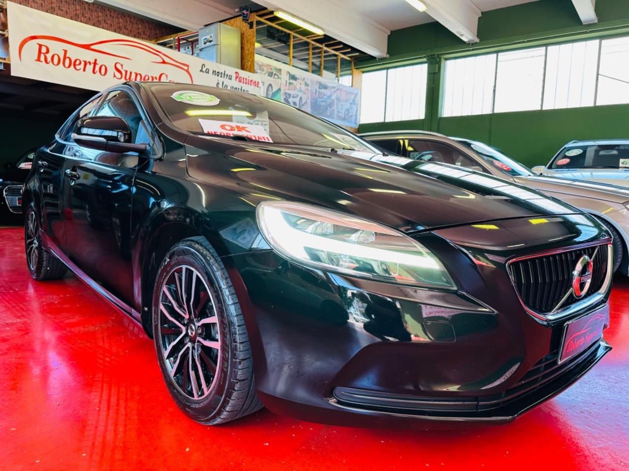 Volvo V40 2.0d 120CV Geartronic R-design