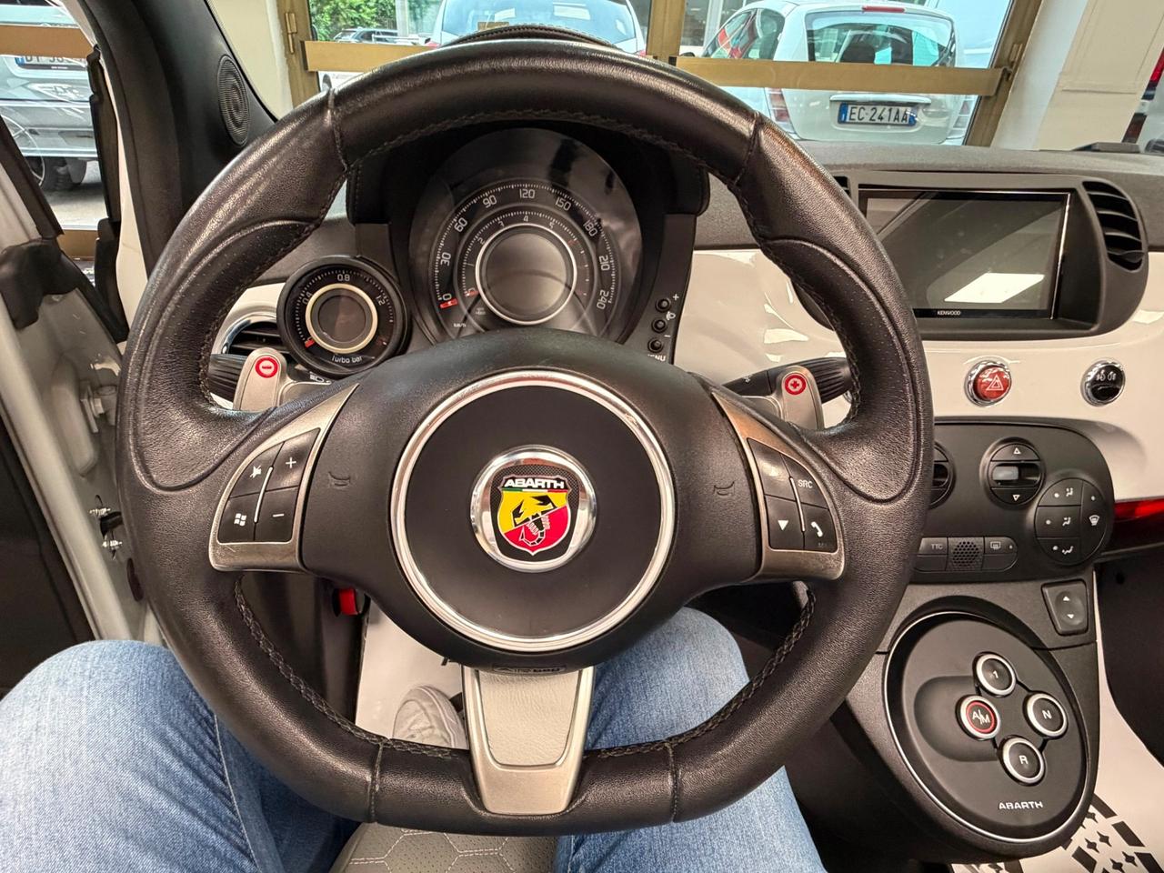Abarth 500C Esseesse Versione: 1.4 Turbo T-Jet MTA Bicolore