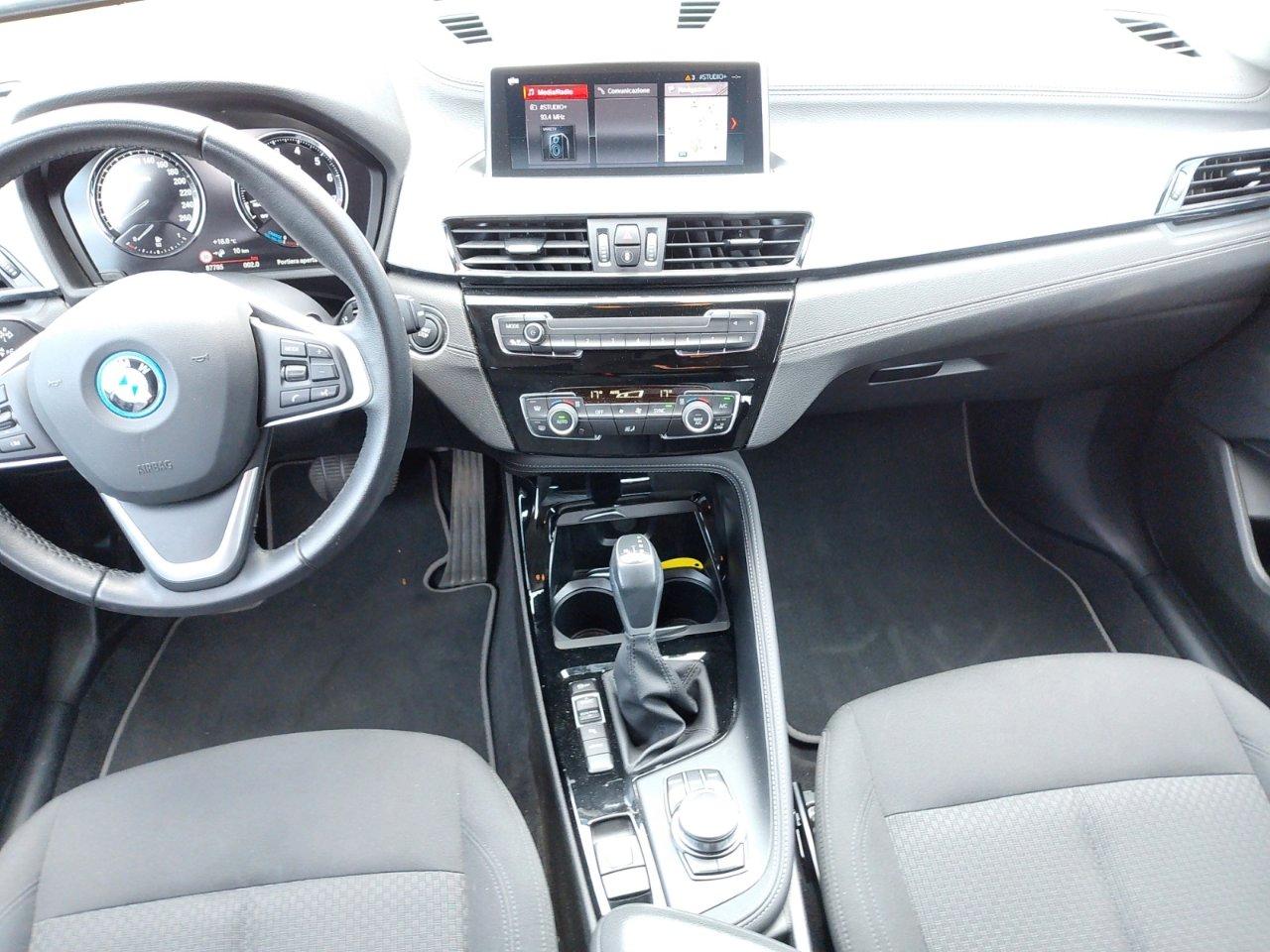 BMW X2 xdrive25e Business X auto