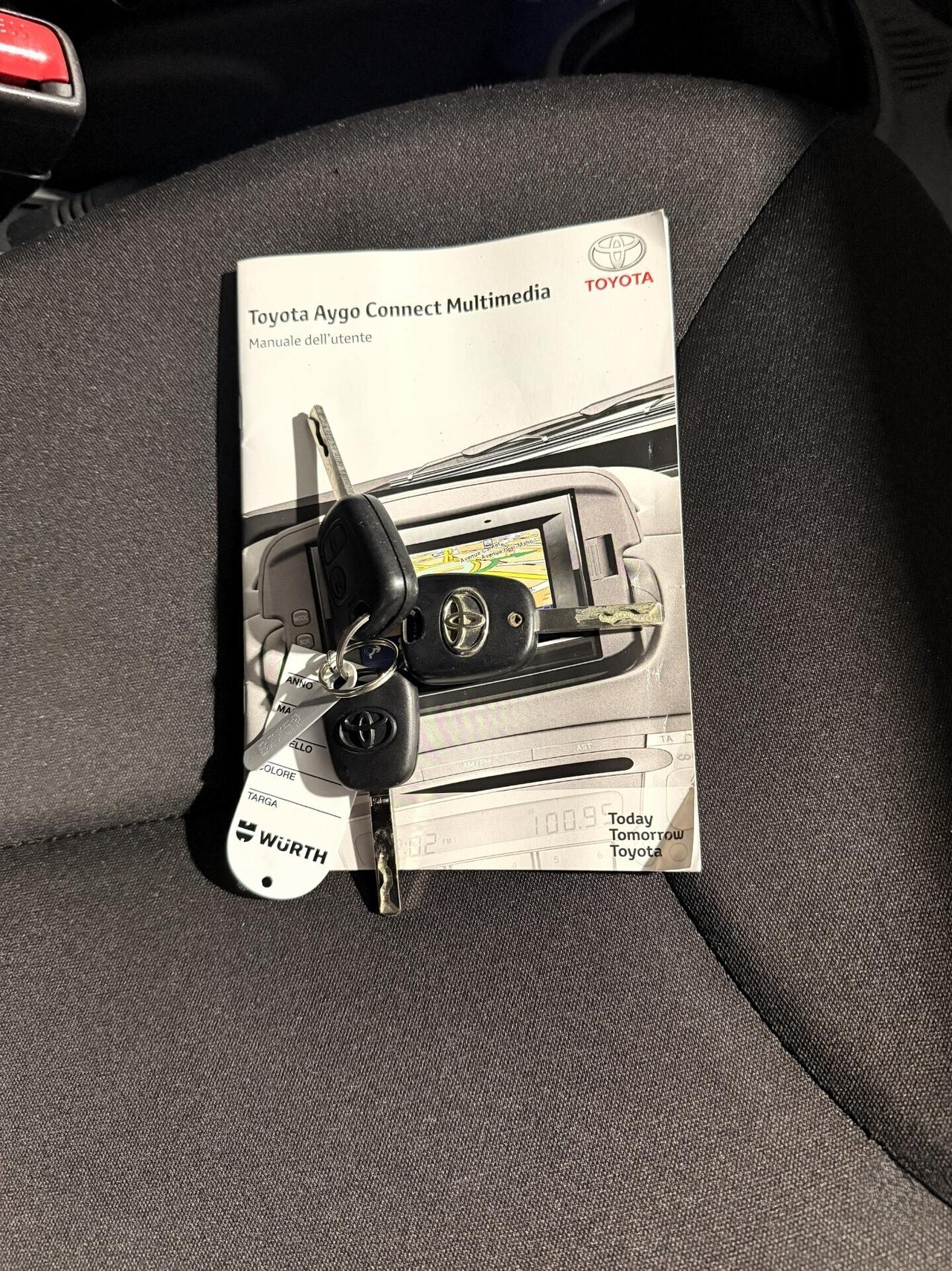 Toyota Aygo 1.0 5 PORTE CONNECT NAVI UNICO PROPRIE