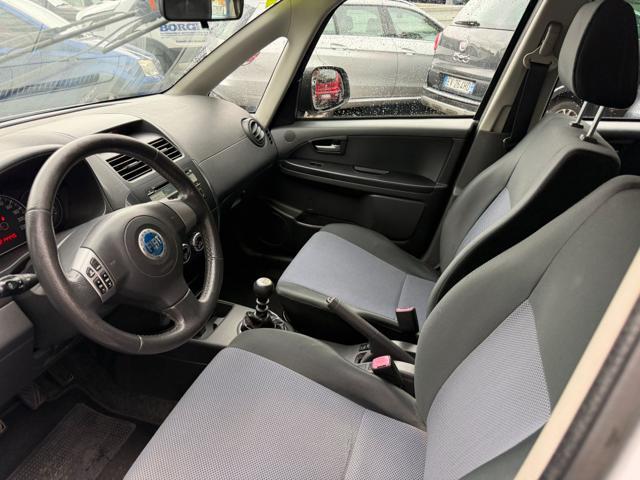 FIAT Sedici 1.9 MJT 4x4 Emotion