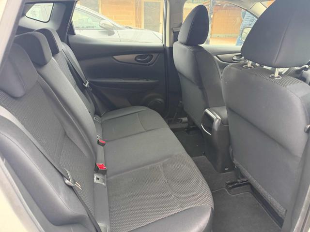 NISSAN Qashqai 1.2 DIG-T Tekna senza nessun lavoro da fare