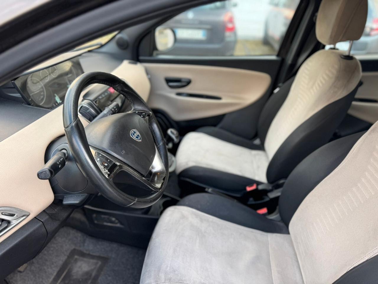 Lancia Ypsilon 1.2 69 CV 5 porte GPL Ecochic Gold