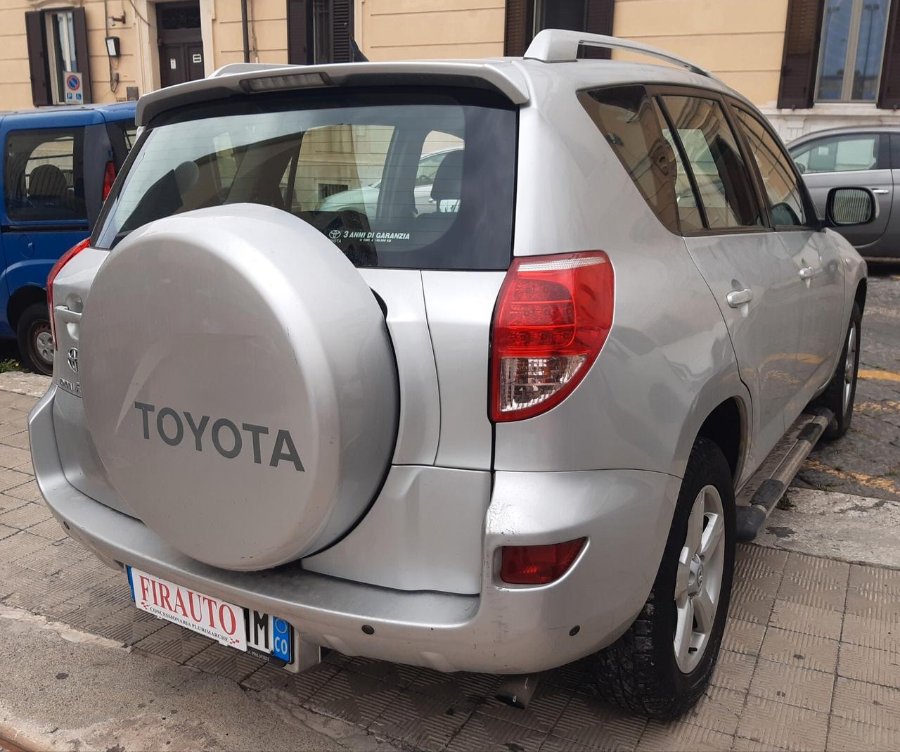 Toyota RAV 4 2.2 D-4D 177 CV Luxury 4X4