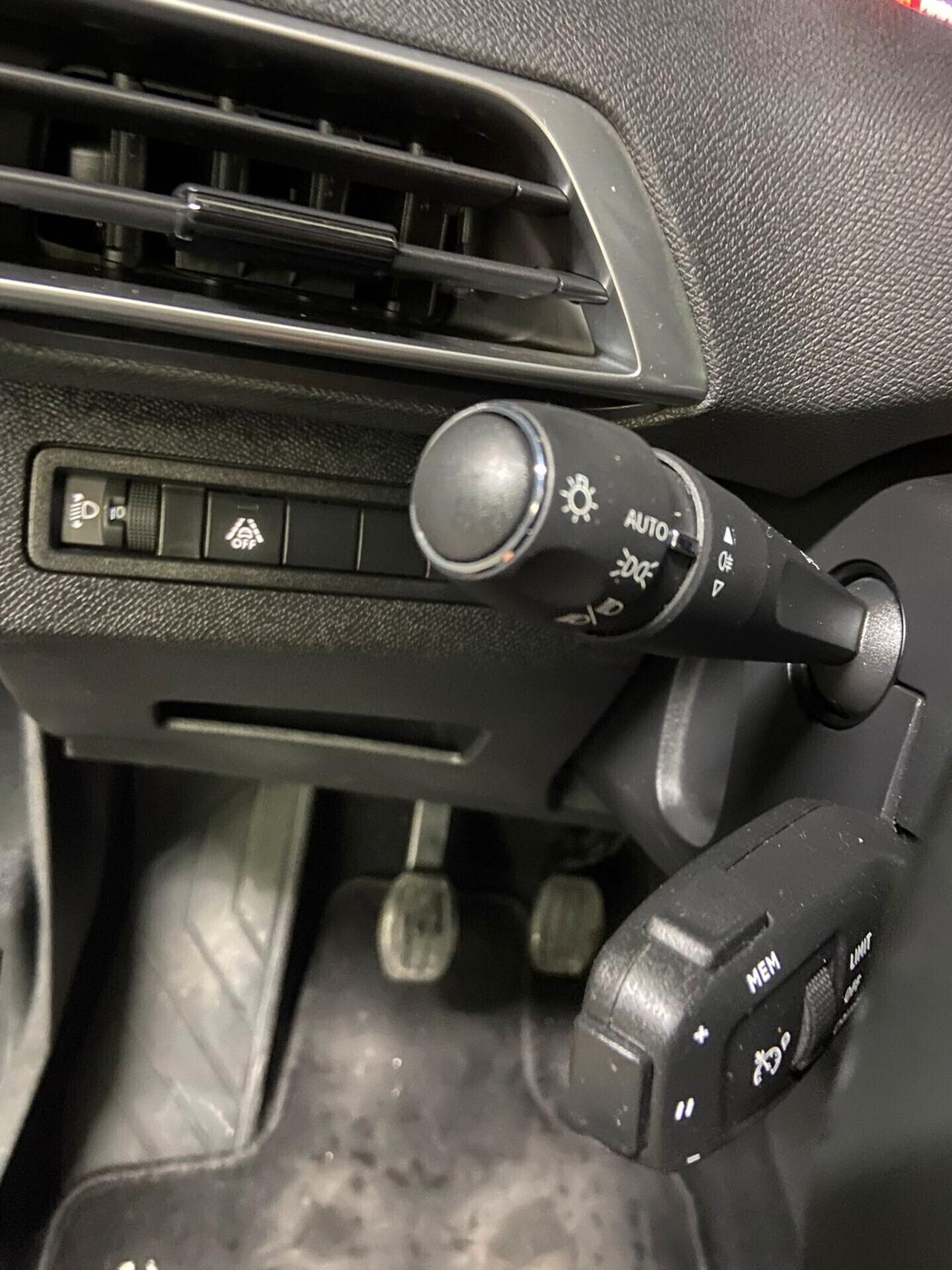 Peugeot 3008 BlueHDi 130 S&S Allure Pack