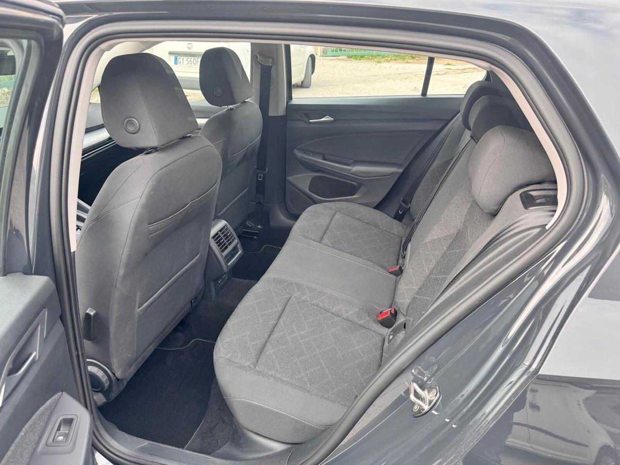 Volkswagen Golf 1.5 TGI DSG Life