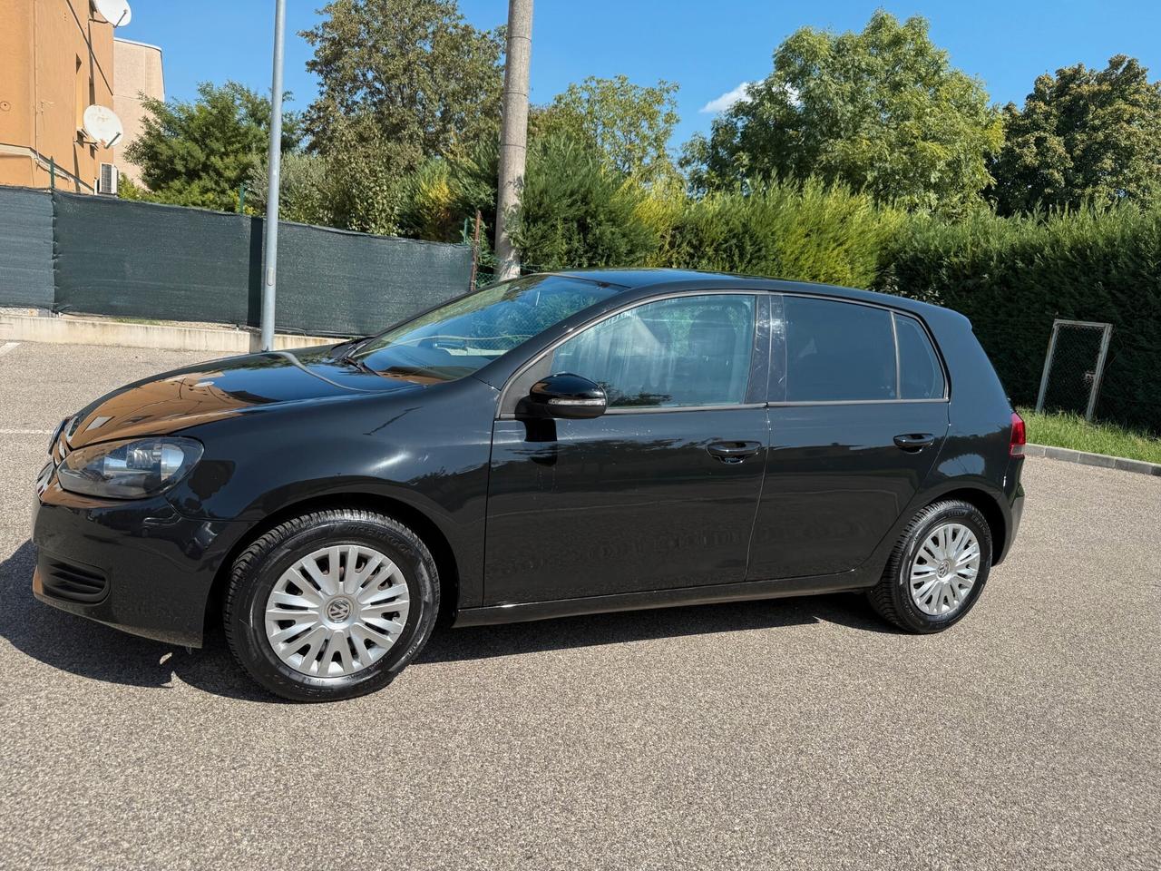 Volkswagen Golf 1.4 - NEOPATENTATI - 12 MESI DI GARANZIA -