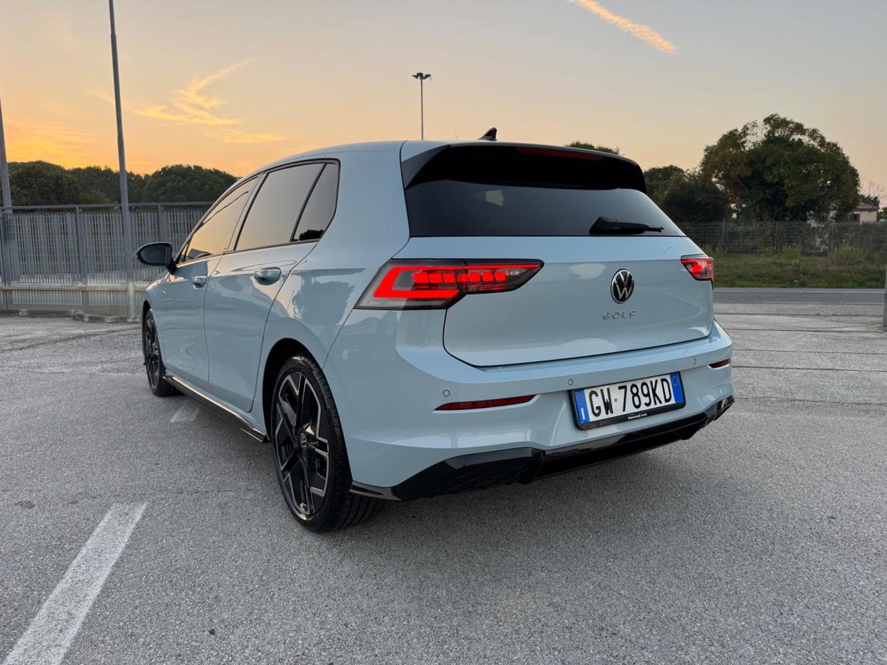Volkswagen Golf 2.0 TDI 150 CV DSG SCR R-Line Plus