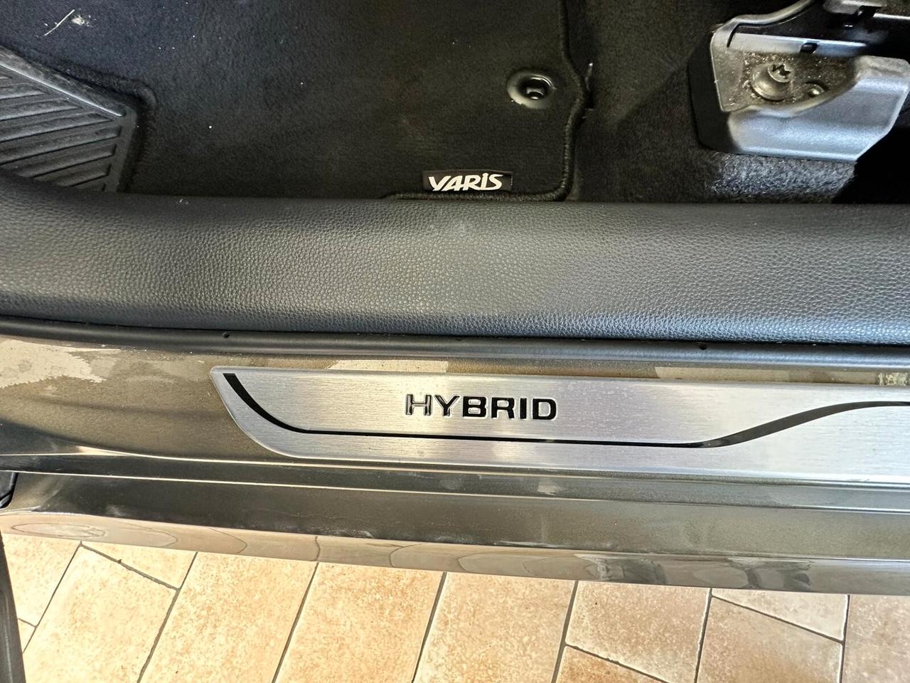 Toyota Yaris 1.5 Hybrid 5 porte Lounge