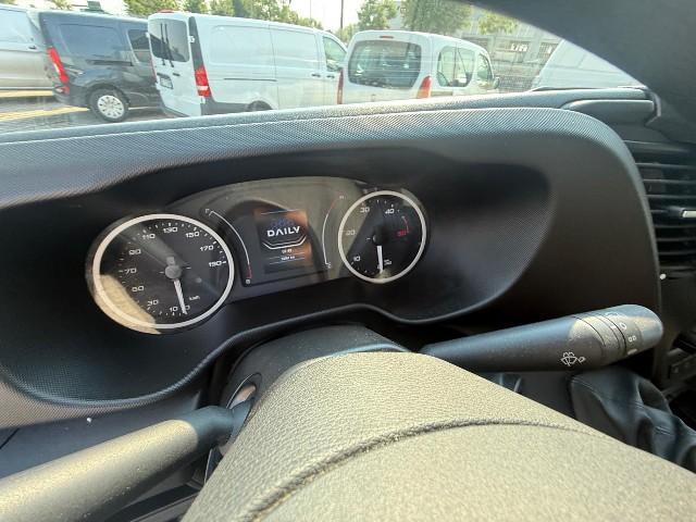 IVECO DAILY 35C14H BOX + SPONDA